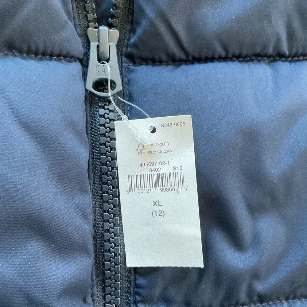 NWT Gap Puffer Vest Kids XL (12) Navy Blue Cold Control Water Resistant Full Zip